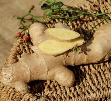 2 běžné ingredience vás rychle zbaví bílých vlasů. Navždy zapomeňte na lak