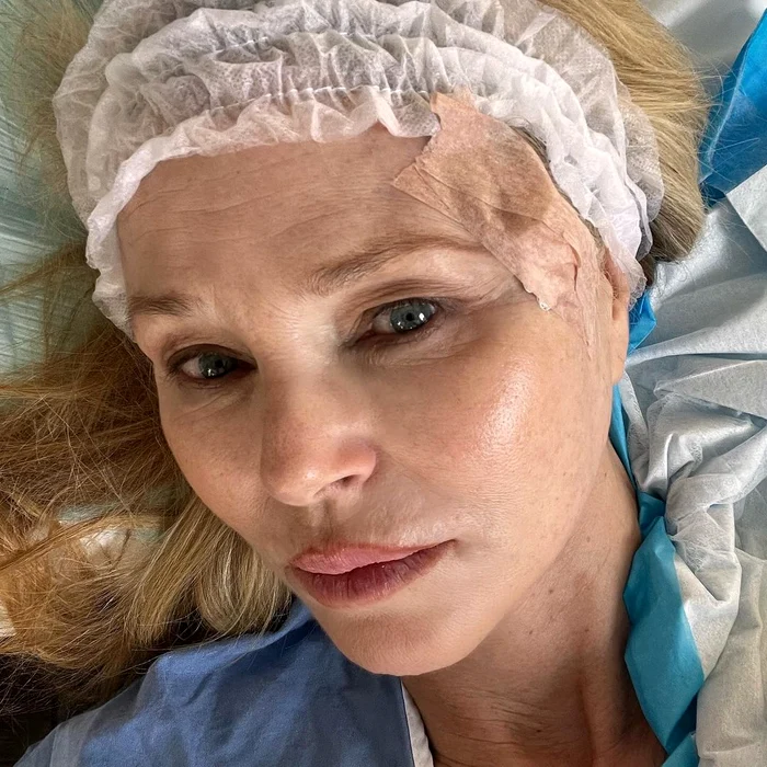Christie Brinkleyová na nemocničním lůžku