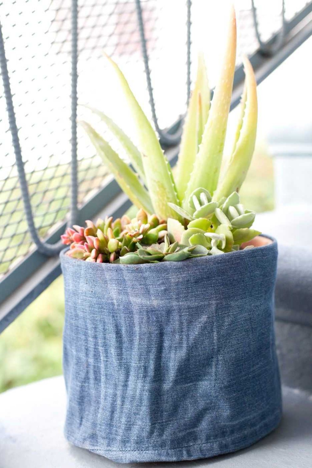 jak vyrobit hrnce ze starých džínových oděvů