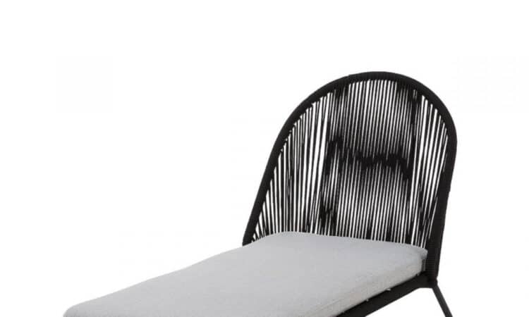 Nákupy: 8 lehátek, se kterými se budete na domácí zahradě cítit jako na moři